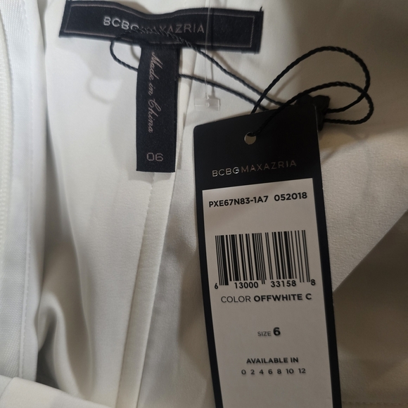 BCBGMaxAzria Off-Shoulder Floral Maxi Dress - Picture 4 of 12